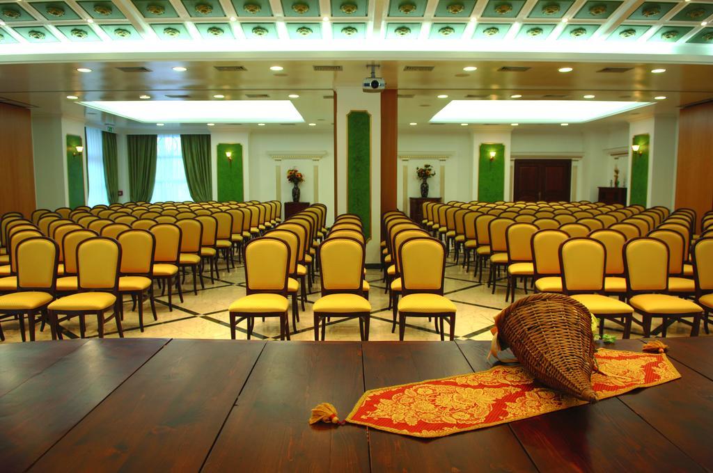 Hotel Villaggio Club Altalia Residence Brancaleone Exteriör bild