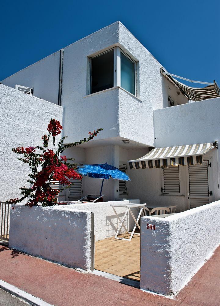 Hotel Villaggio Club Altalia Residence Brancaleone Exteriör bild